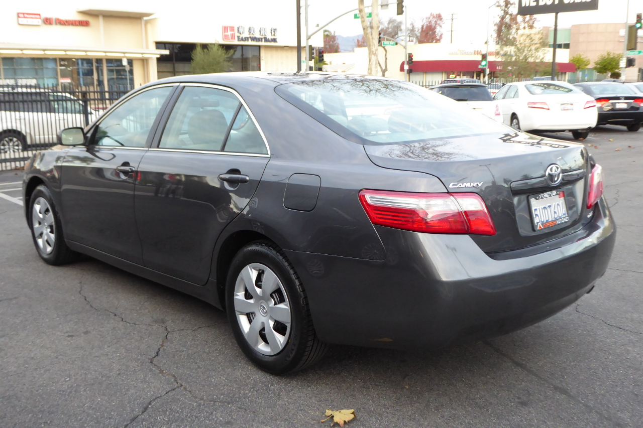 Toyota Camry 4dr Sdn I4 Auto XLE (Natl) 2007