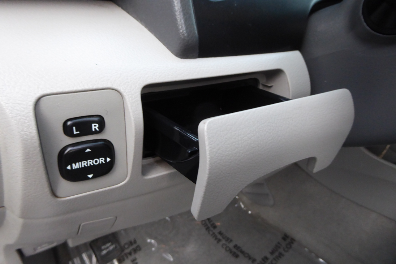 Toyota Camry 4dr Sdn I4 Auto XLE (Natl) 2007