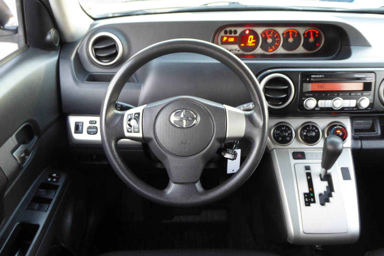 Scion xB  2009