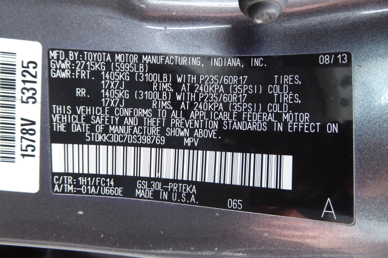 Toyota Sienna 5dr 7-Pass Van V6 LE FWD (Natl) 2013