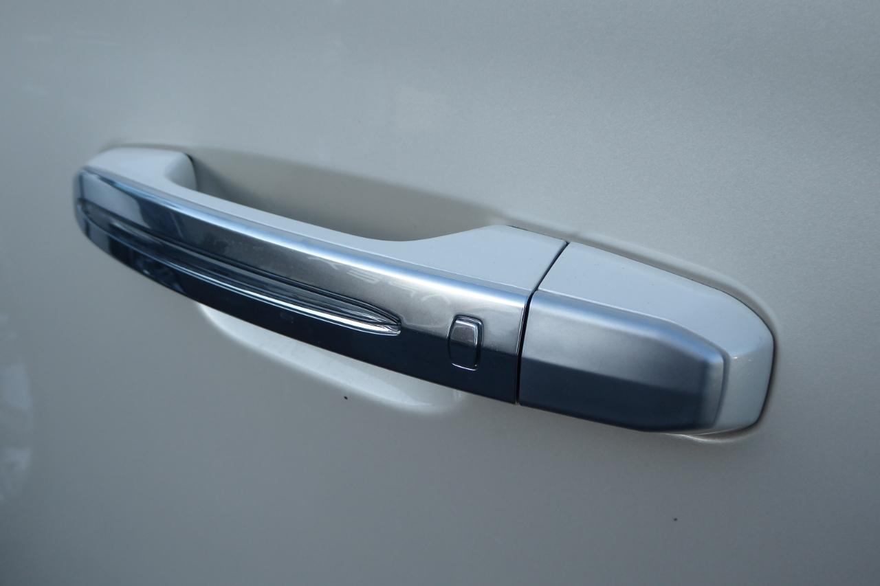 Cadillac Escalade ESV 4WD 4dr Premium 2015