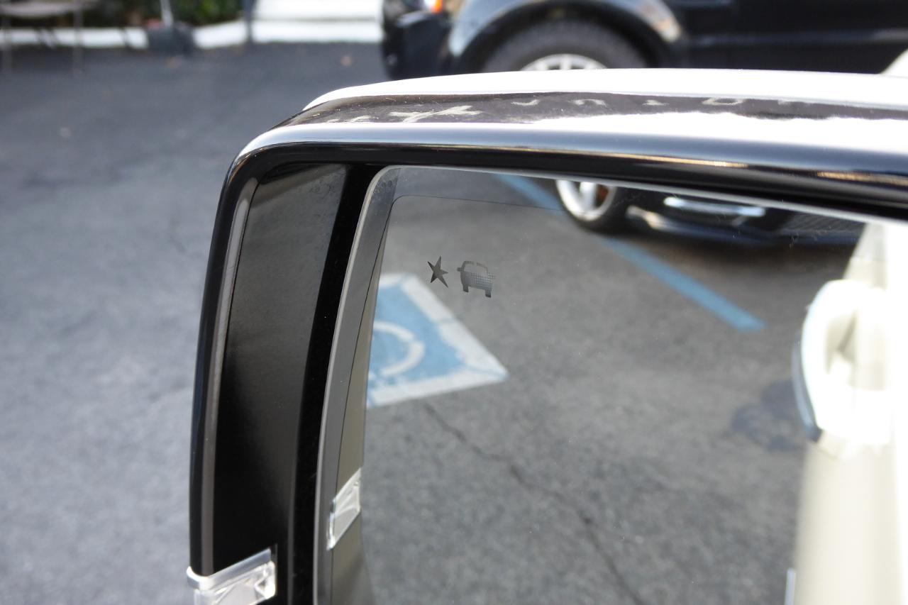 Cadillac Escalade ESV 4WD 4dr Premium 2015