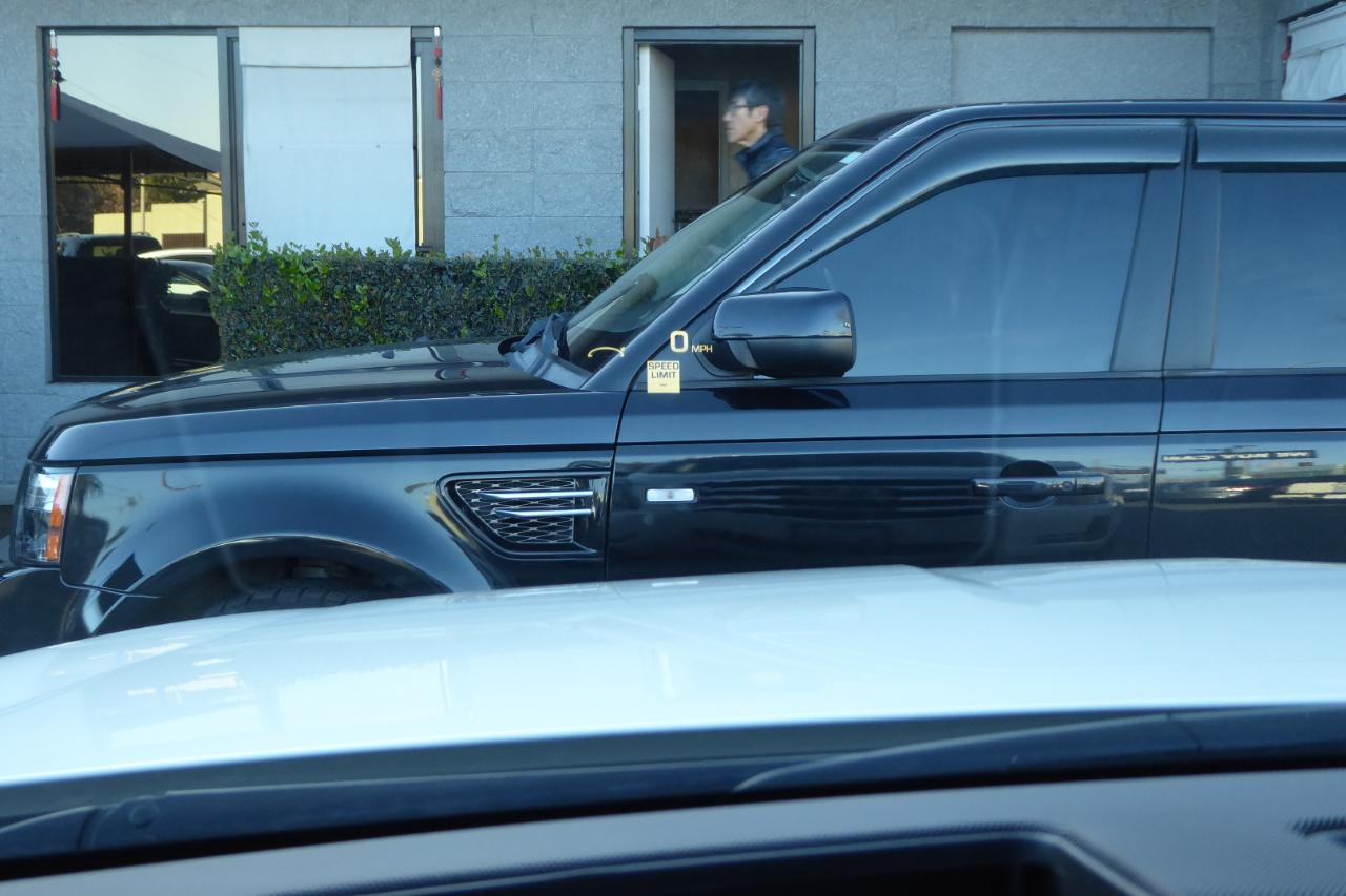 Cadillac Escalade ESV 4WD 4dr Premium 2015