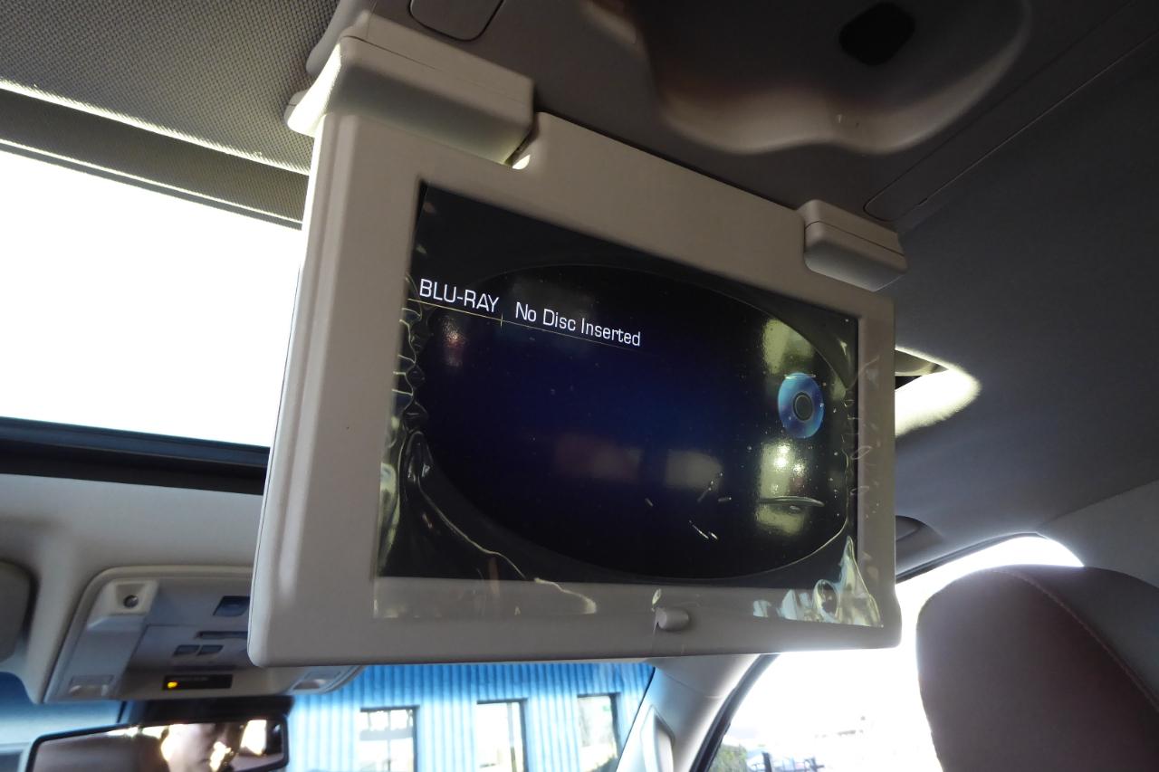 Cadillac Escalade ESV 4WD 4dr Premium 2015