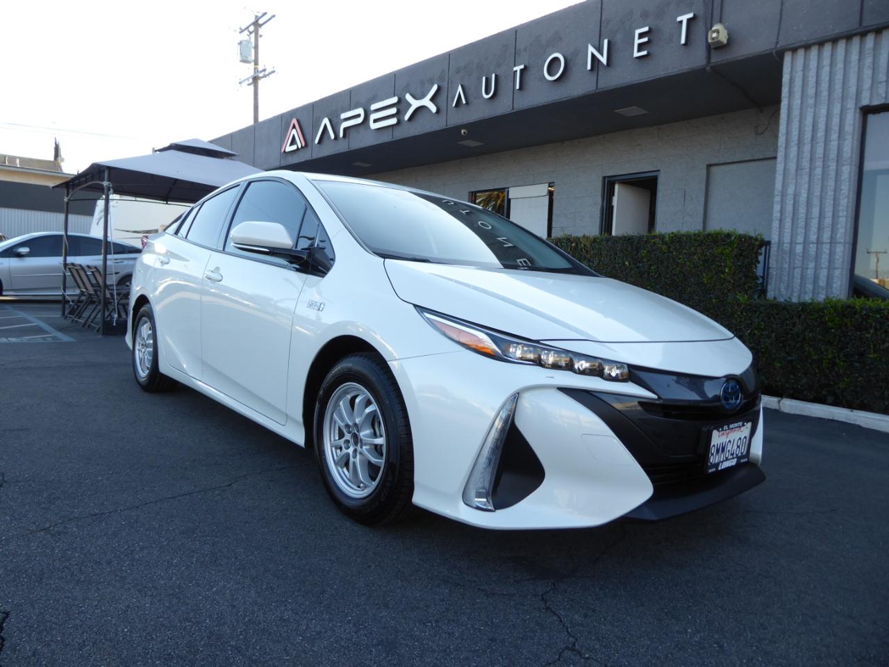 Toyota Prius Prime Limited (Natl) 2020