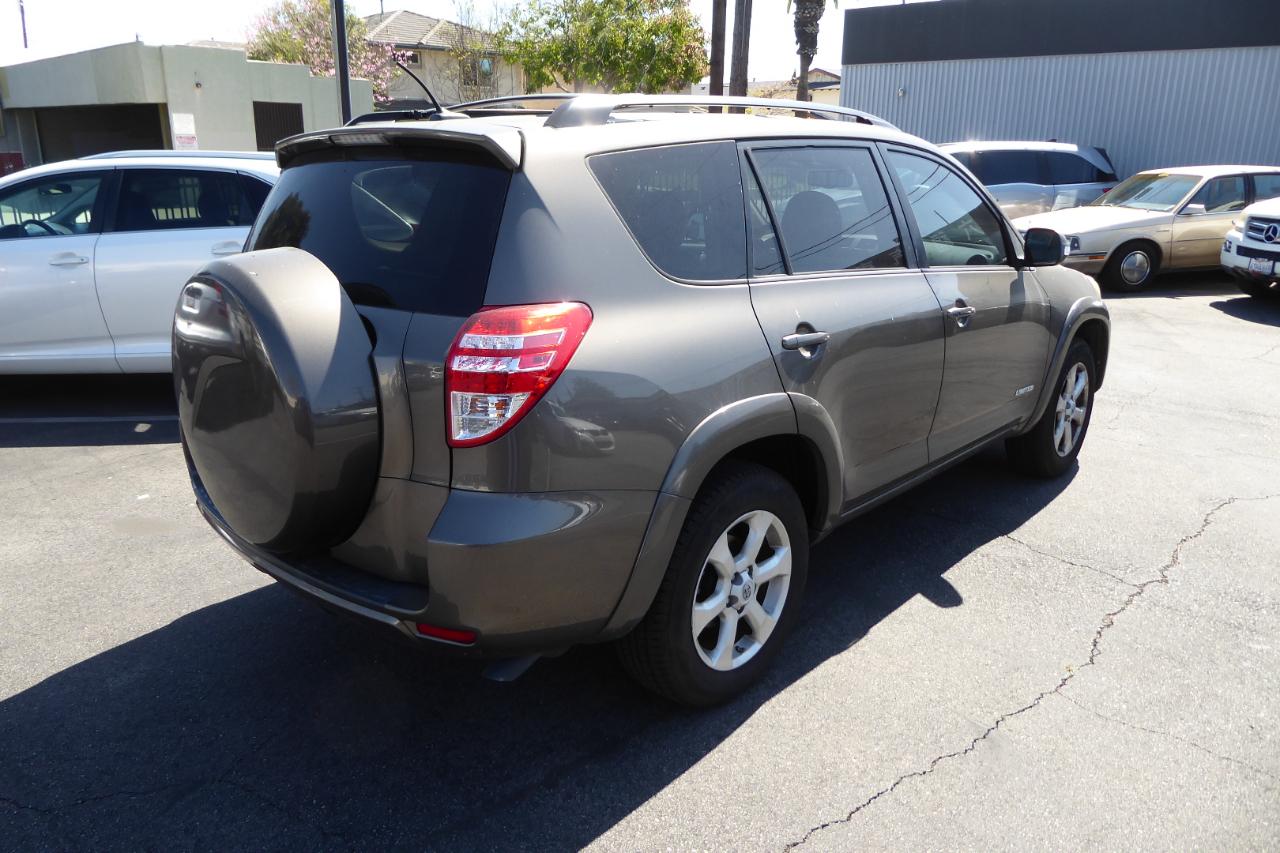 Toyota RAV4 FWD 4dr V6 5-Spd AT Ltd (Natl) 2009