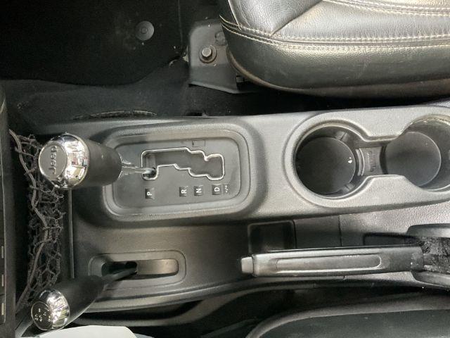 Jeep Wrangler Unlimited Sahara 4WD 2015