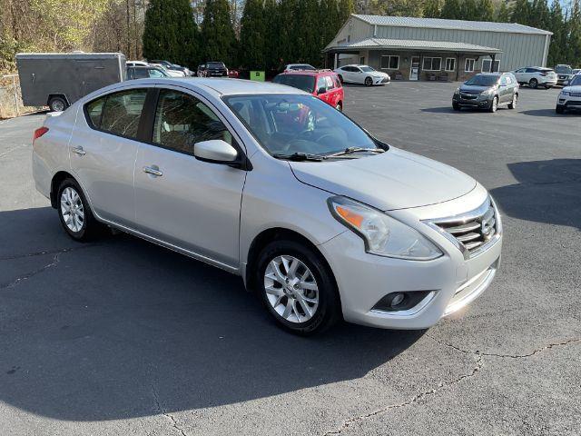 Nissan Versa 1.6 S 5M 2018