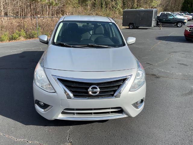 Nissan Versa 1.6 S 5M 2018
