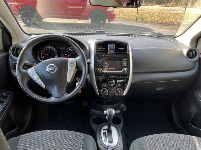 Nissan Versa 1.6 S 5M 2018