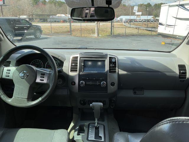 Nissan Frontier SL Crew Cab 4WD 2012