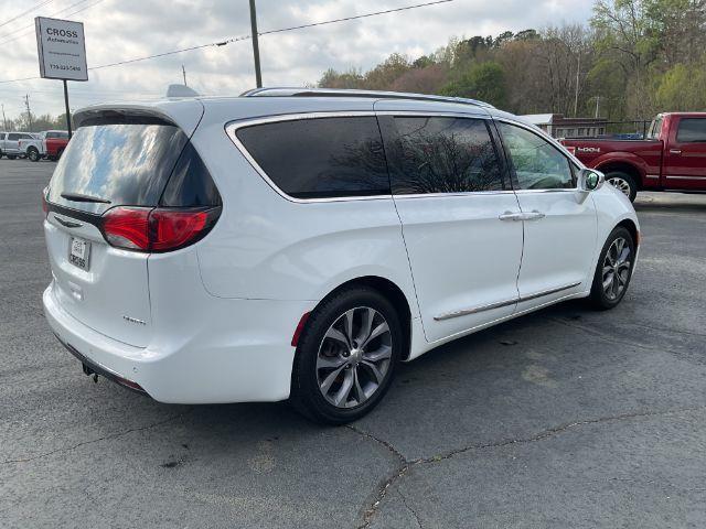 Chrysler Pacifica Limited 2018