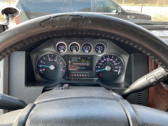 Ford F-350 SD Lariat Crew Cab 4WD 2012