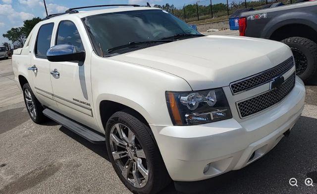 Chevrolet Avalanche LTZ 4WD 2012