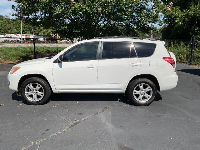 Toyota RAV4 Base I4 2WD 2012