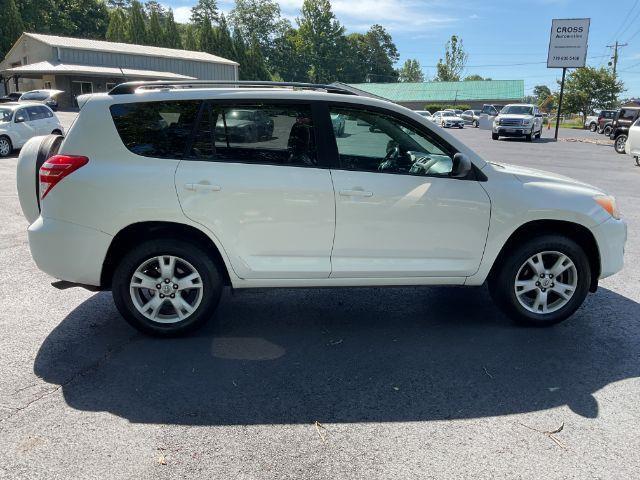 Toyota RAV4 Base I4 2WD 2012