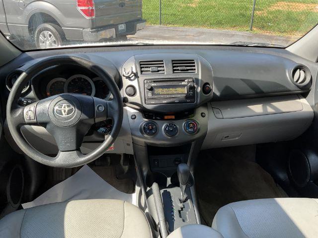 Toyota RAV4 Base I4 2WD 2012