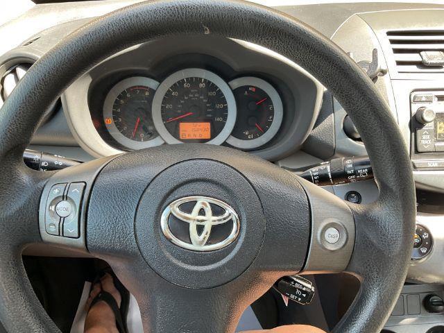 Toyota RAV4 Base I4 2WD 2012