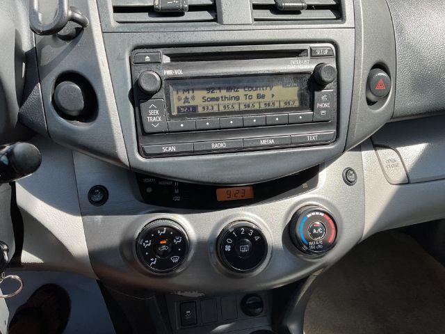 Toyota RAV4 Base I4 2WD 2012