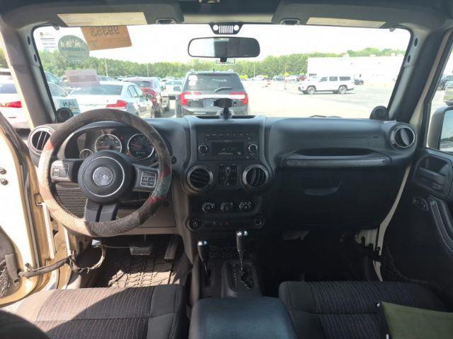 Jeep Wrangler Unlimited Sport 4WD 2011