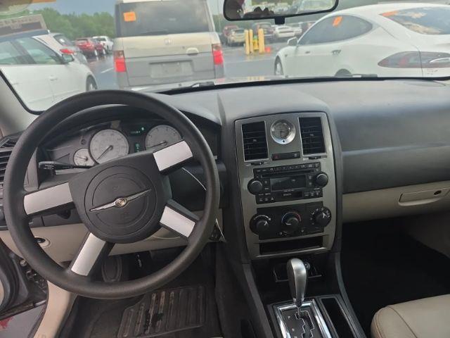 Chrysler 300 Base 2007