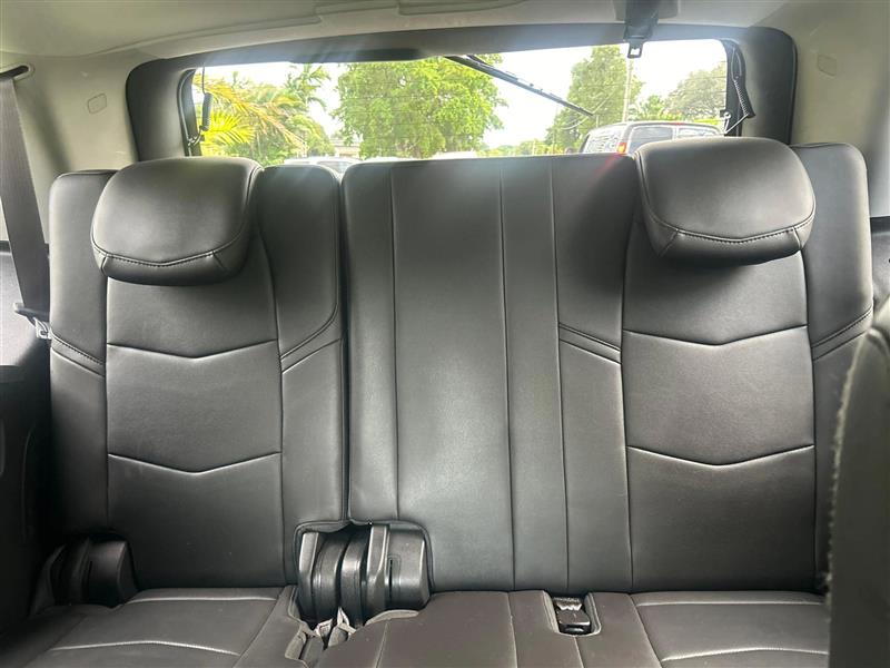 Cadillac Escalade Luxury 4WD 2015