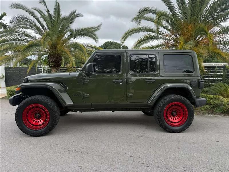 Jeep Wrangler Unlimited Sahara Altitude 2021