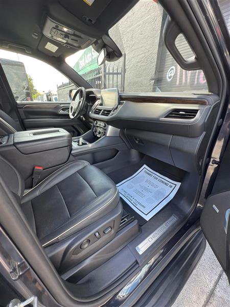 Chevrolet Suburban Premier 2023