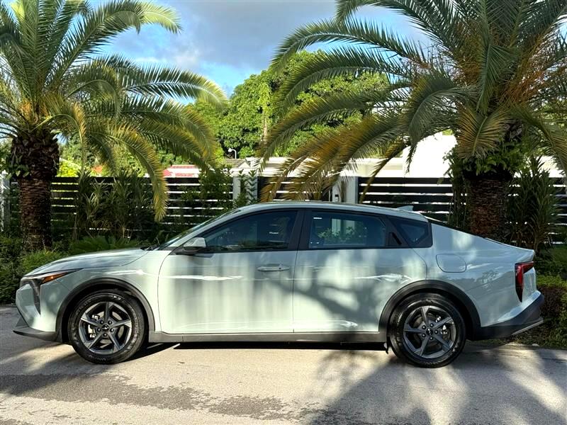 Kia K4 LXS 2025