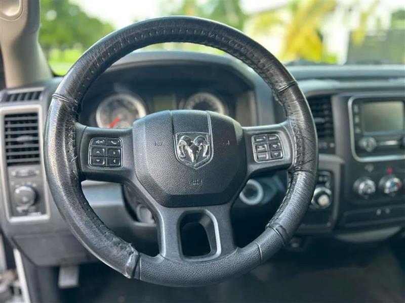 RAM 1500 Tradesman/Express Crew Cab SWB 2WD 2014