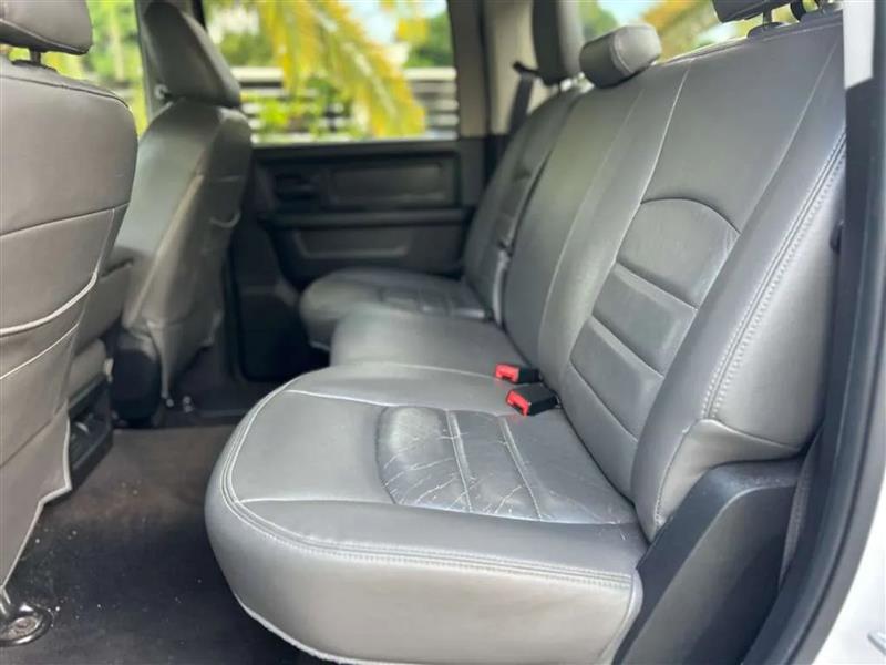 RAM 1500 Tradesman/Express Crew Cab SWB 2WD 2014