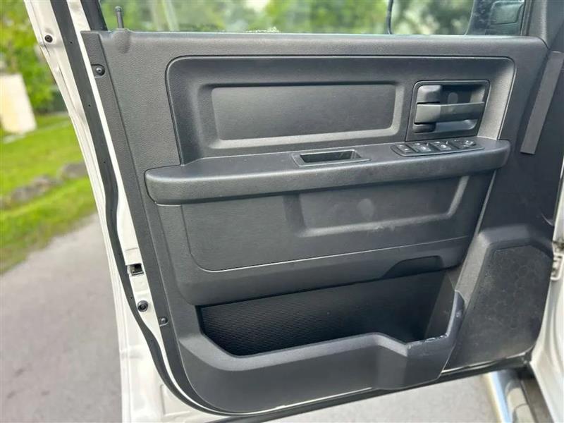 RAM 1500 Tradesman/Express Crew Cab SWB 2WD 2014