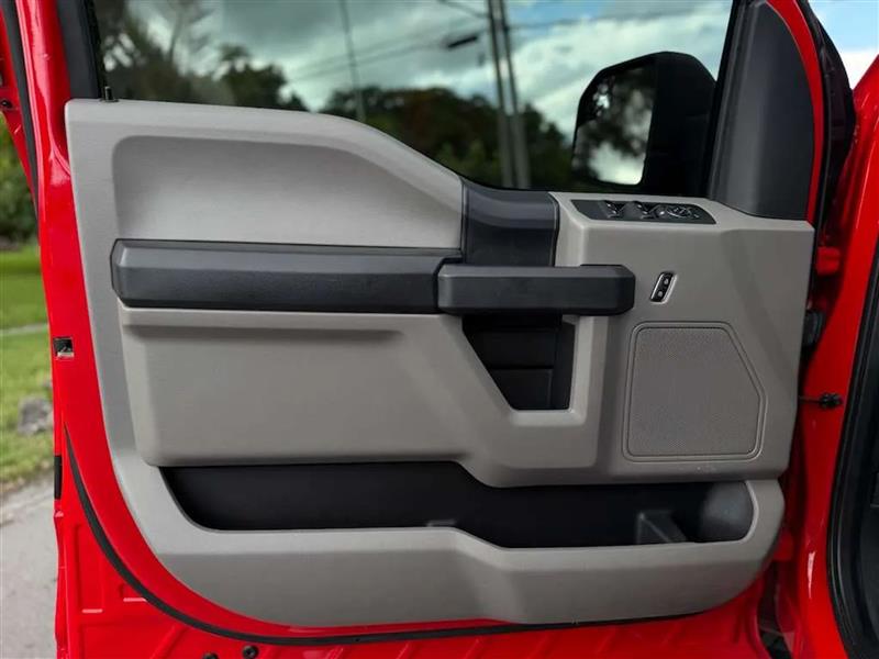 Ford F-150 XL SuperCrew 5.5-ft. Bed 2WD 2020