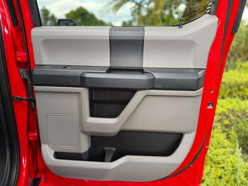 Ford F-150 XL SuperCrew 5.5-ft. Bed 2WD 2020