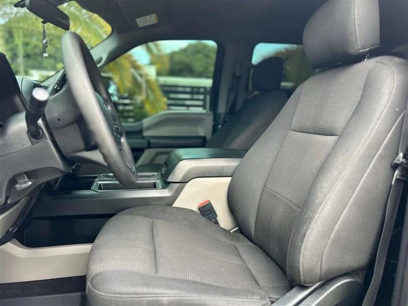 Ford F-150 XL SuperCrew 5.5-ft. Bed 4WD 2020