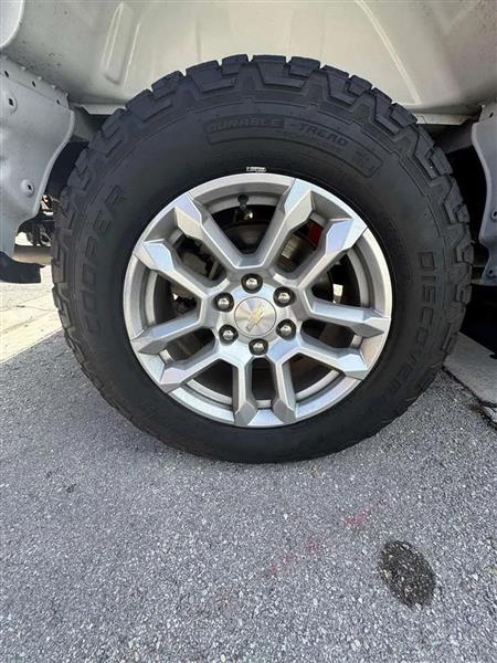 Chevrolet Silverado 1500 LT Crew Cab 4WD 2022