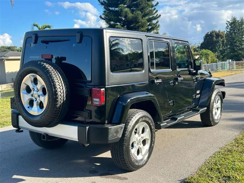Jeep Wrangler Unlimited Sahara 4WD 2014