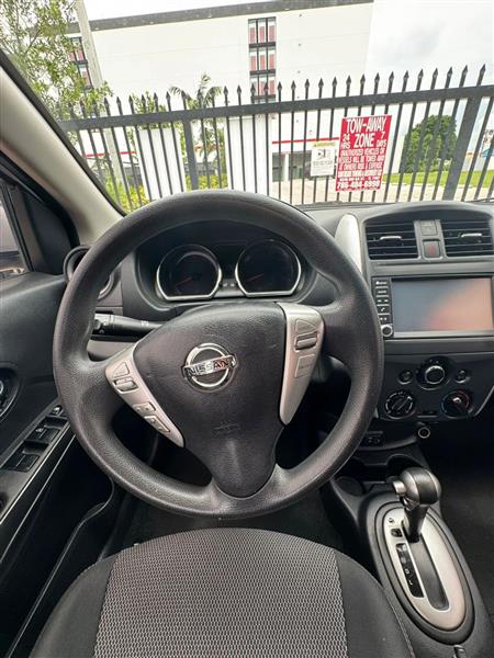 Nissan Versa 1.6 SV Sedan 2018