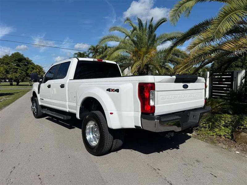 Ford F-350 SD XL Crew Cab Long Bed DRW 4WD 2018