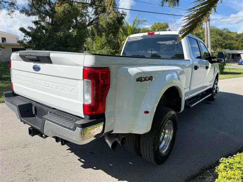 Ford F-350 SD XL Crew Cab Long Bed DRW 4WD 2018