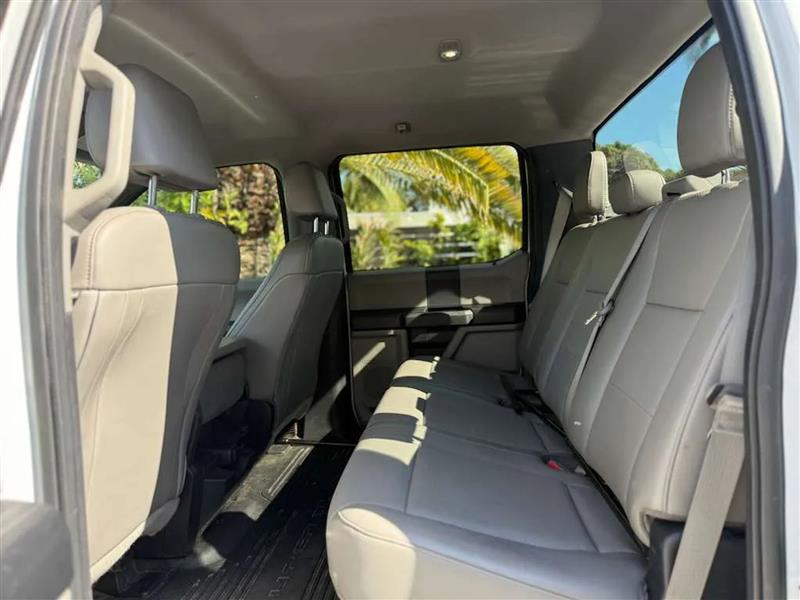 Ford F-350 SD XL Crew Cab Long Bed DRW 4WD 2018