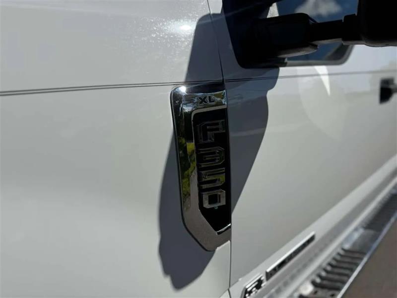 Ford F-350 SD XL Crew Cab Long Bed DRW 4WD 2018