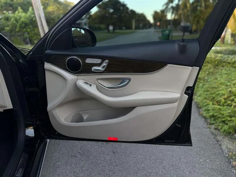 Mercedes-Benz C-Class C300 Sedan 2019