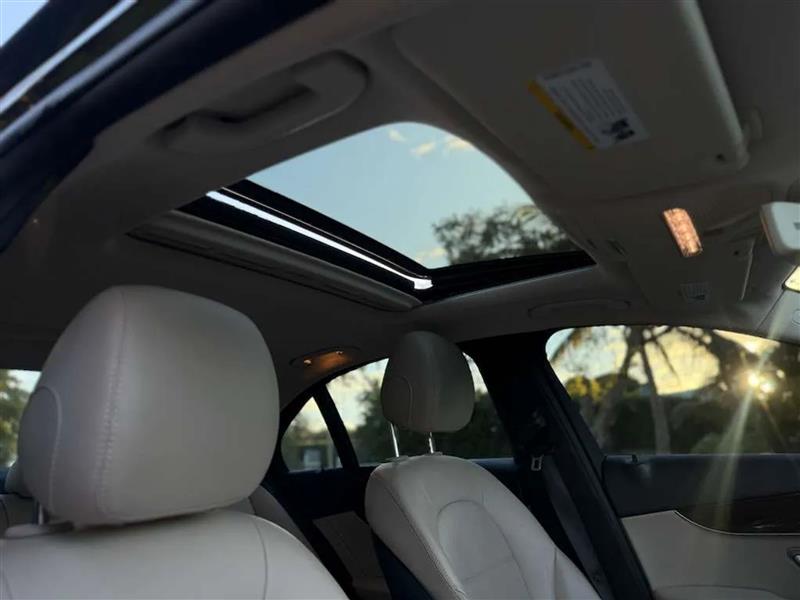 Mercedes-Benz C-Class C300 Sedan 2019