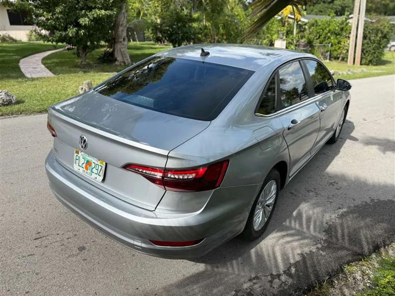 Volkswagen Jetta 1.4T S 8A 2020