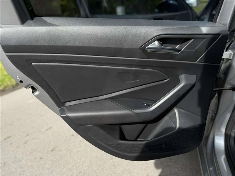 Volkswagen Jetta 1.4T S 8A 2020