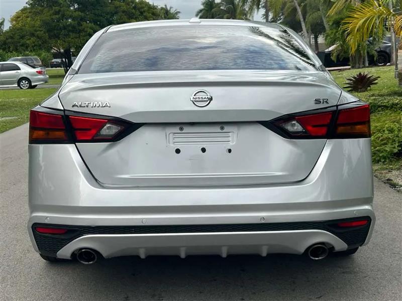 Nissan Altima 2.5 SR 2021