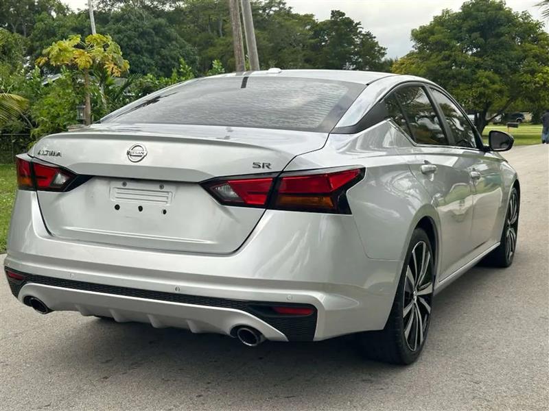 Nissan Altima 2.5 SR 2021