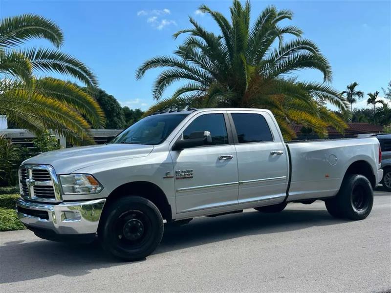 RAM 3500 SLT Crew Cab LWB 2WD DRW 2014