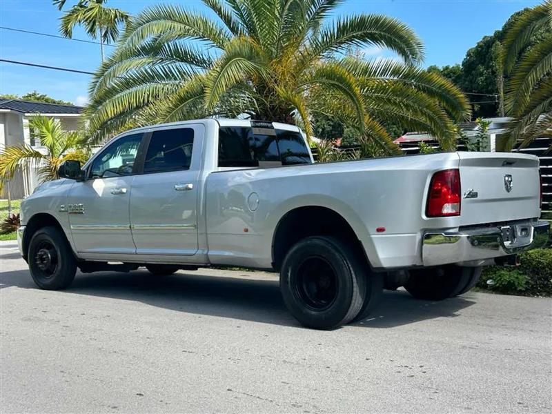 RAM 3500 SLT Crew Cab LWB 2WD DRW 2014